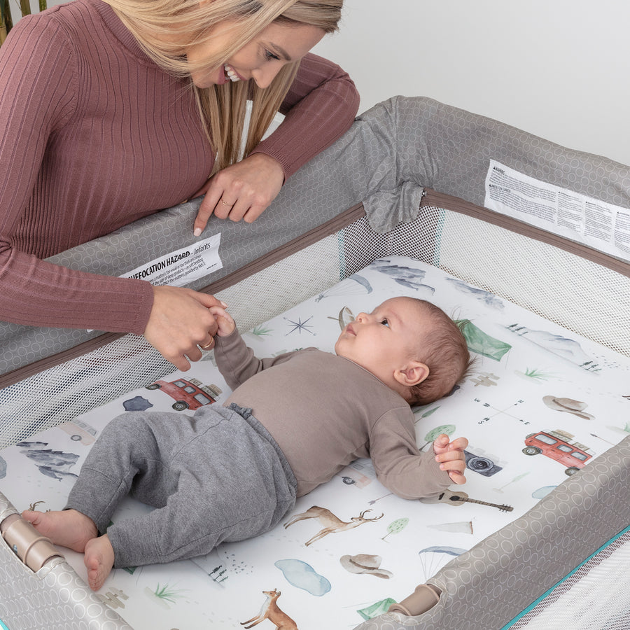 Playard / Mini Crib sheets - Explore